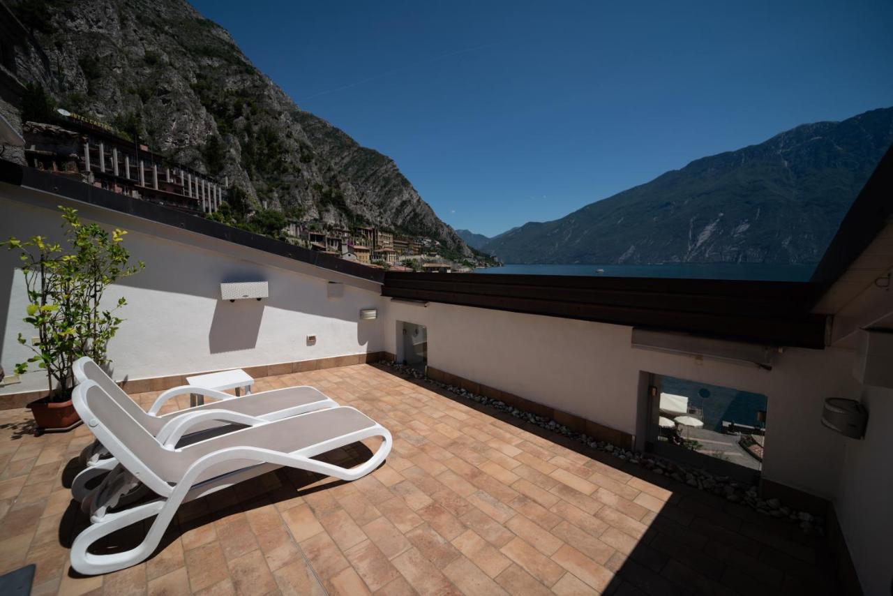 Garni Gianmartin Hotell Limone sul Garda Exteriör bild