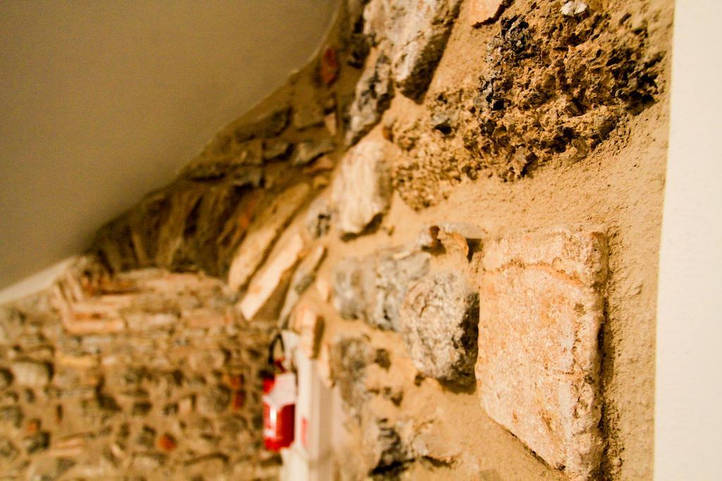 Garni Gianmartin Hotell Limone sul Garda Exteriör bild