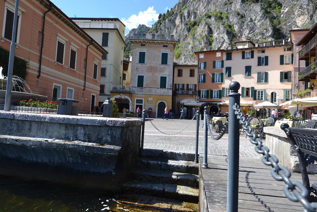 Garni Gianmartin Hotell Limone sul Garda Exteriör bild