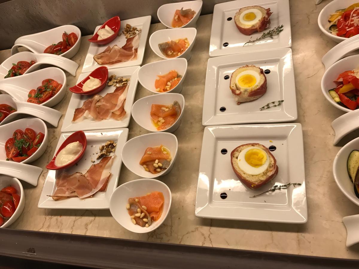 Garni Gianmartin Hotell Limone sul Garda Exteriör bild